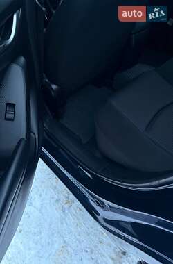 Седан Mazda 3 2016 в Кропивницком