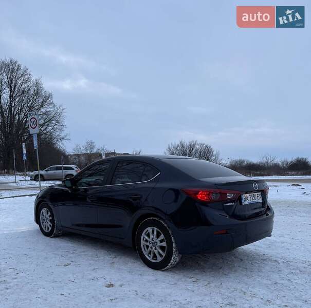 Седан Mazda 3 2016 в Кропивницком