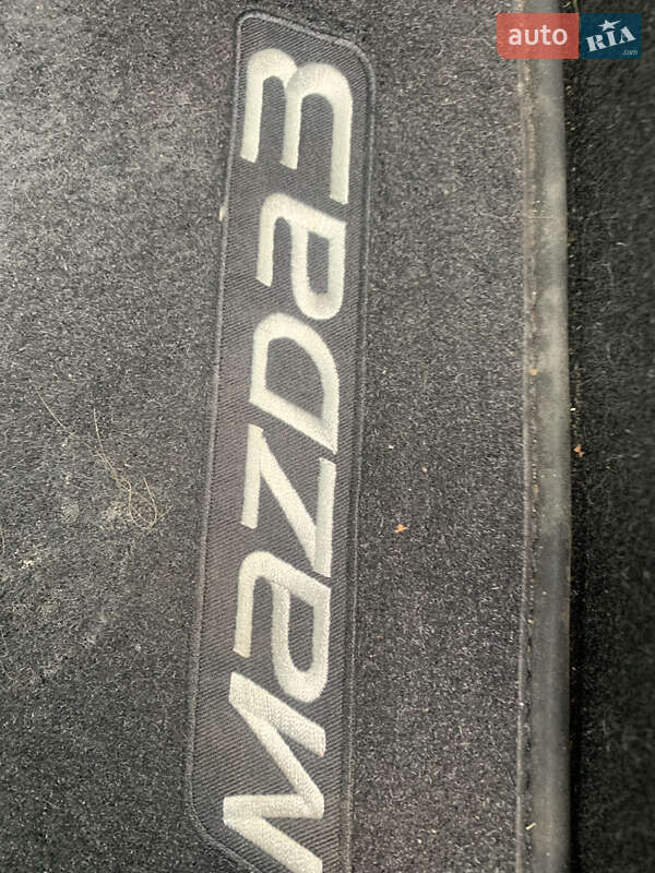 Седан Mazda 3 2018 в Каменец-Подольском