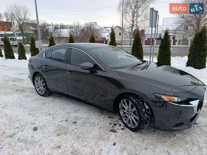Седан Mazda 3 2022 в Киеве