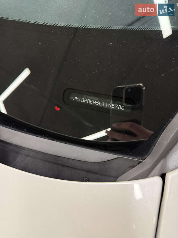 Седан Mazda 3 2020 в Киеве