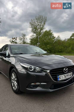 Седан Mazda 3 2017 в Киеве