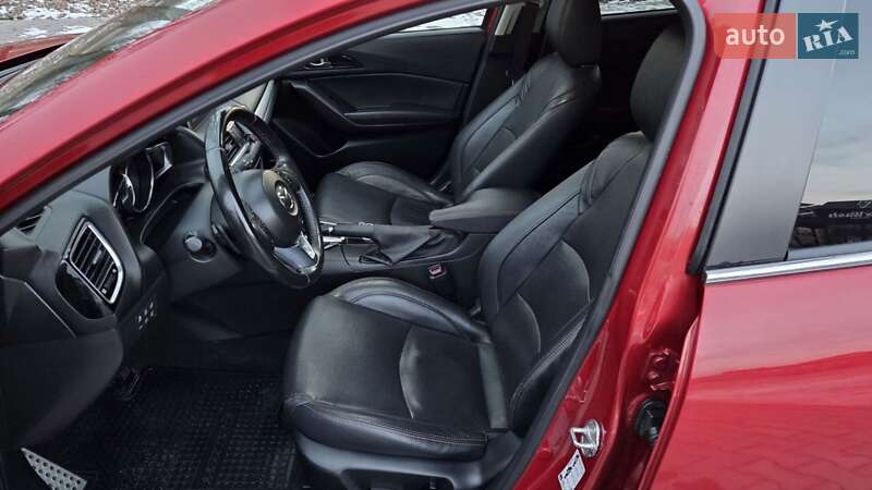 Хэтчбек Mazda 3 2015 в Черновцах фото 10 Хэтчбек Mazda 3 2015 в Черновцах