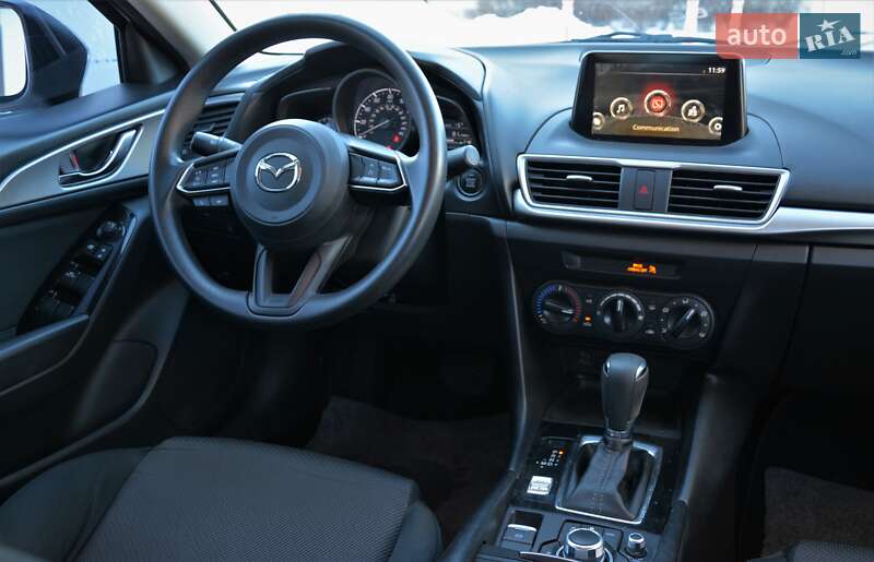Седан Mazda 3 2017 в Киеве фото 16 Седан Mazda 3 2017 в Киеве