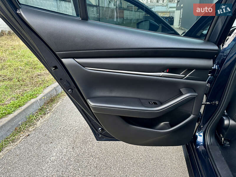 Седан Mazda 3 2020 в Киеве фото 28 Седан Mazda 3 2020 в Киеве