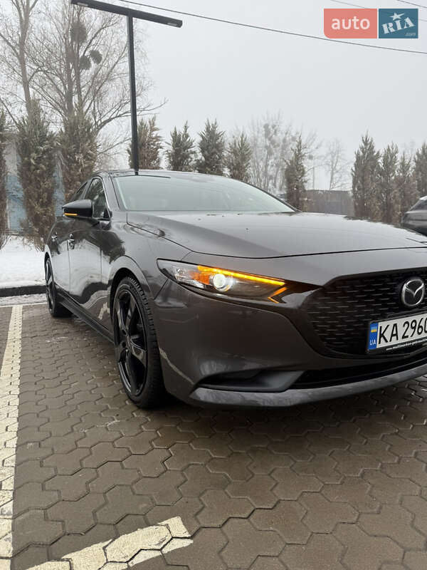 Седан Mazda 3 2021 в Києві