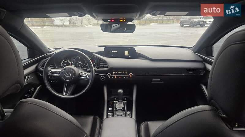 Хэтчбек Mazda 3 2023 в Днепре