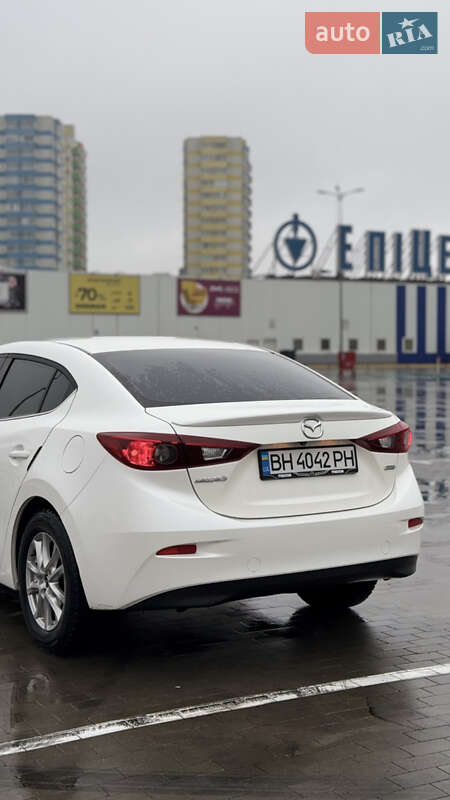 Седан Mazda 3 2014 в Одесі