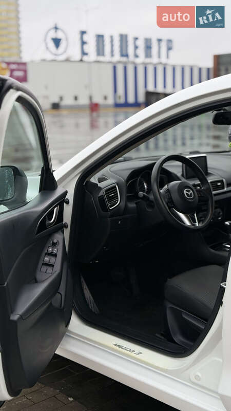 Седан Mazda 3 2014 в Одесі