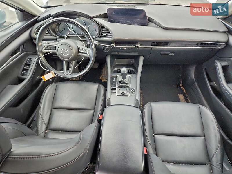 Седан Mazda 3 2020 в Чернигове