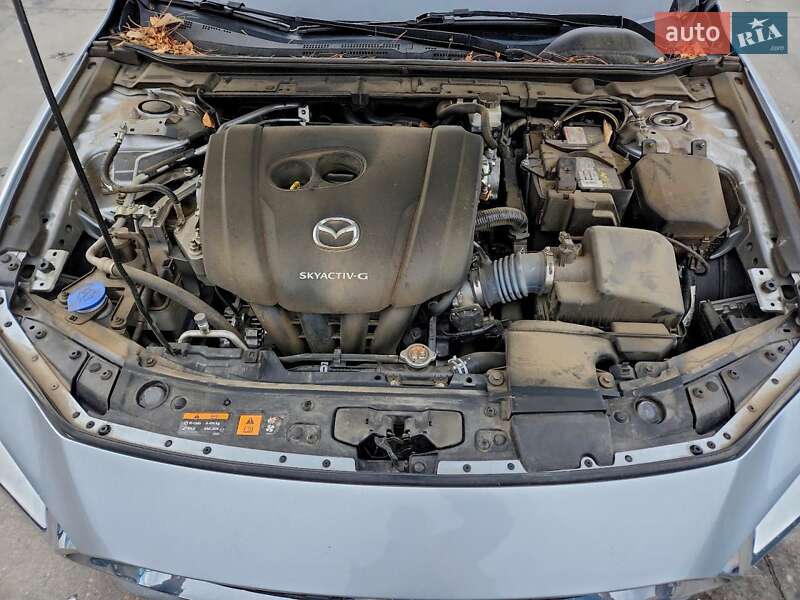 Седан Mazda 3 2020 в Чернигове