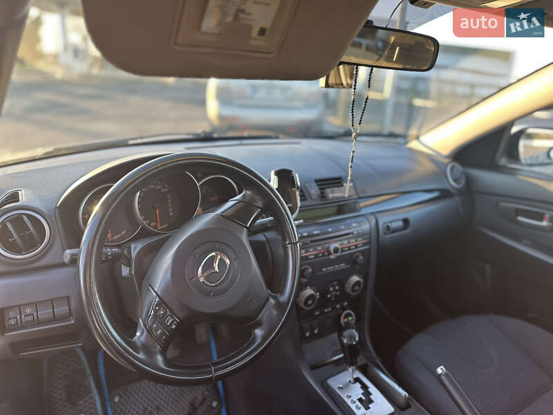 Седан Mazda 3 2005 в Одессе