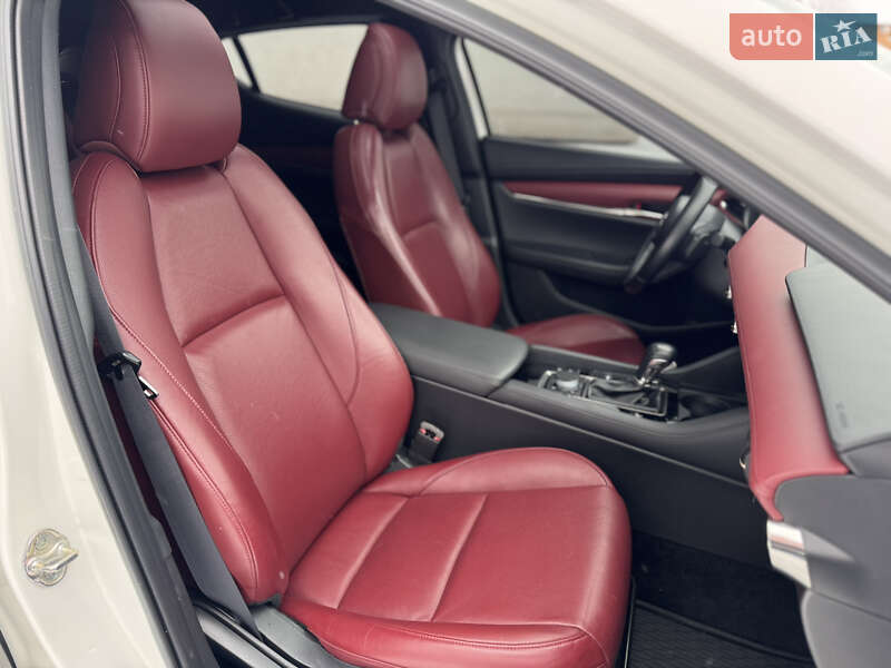 Хэтчбек Mazda 3 2021 в Виннице