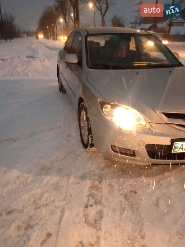 Хэтчбек Mazda 3 2008 в Житомире