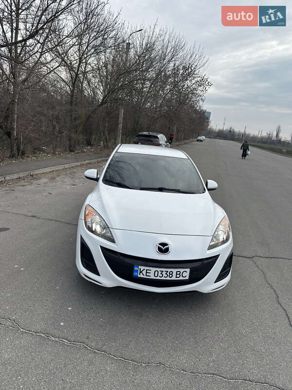 Седан Mazda 3 2010 в Кривом Роге