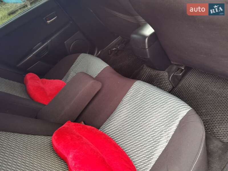 Хэтчбек Mazda 3 2004 в Кривом Роге фото 5 Хэтчбек Mazda 3 2004 в Кривом Роге