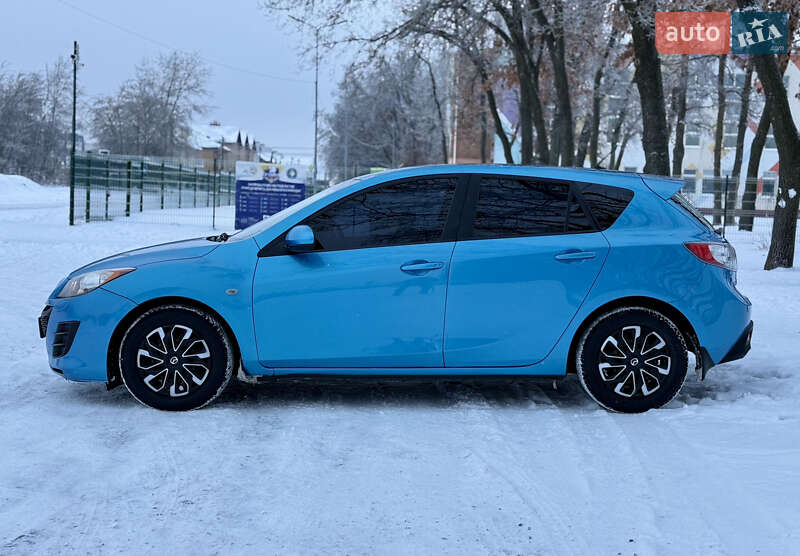 Хэтчбек Mazda 3 2010 в Киеве
