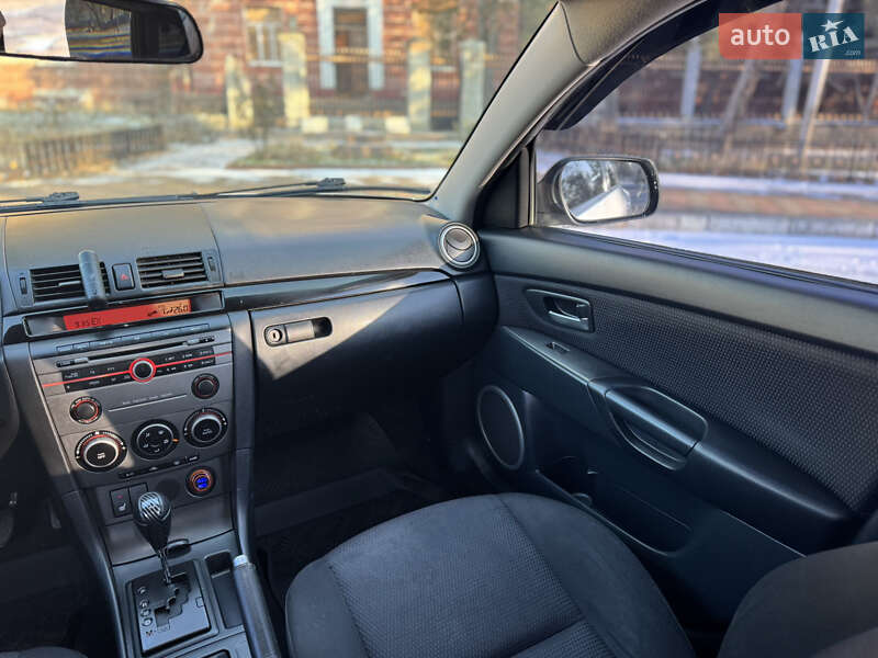 Хэтчбек Mazda 3 2007 в Николаеве