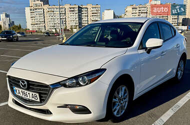 Седан Mazda 3 2017 в Киеве