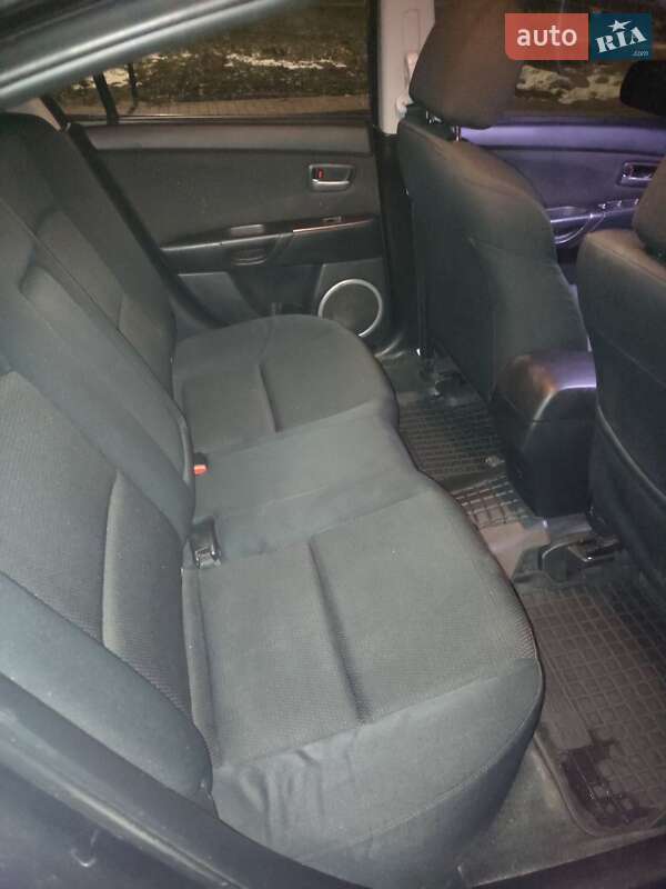 Седан Mazda 3 2006 в Полтаве