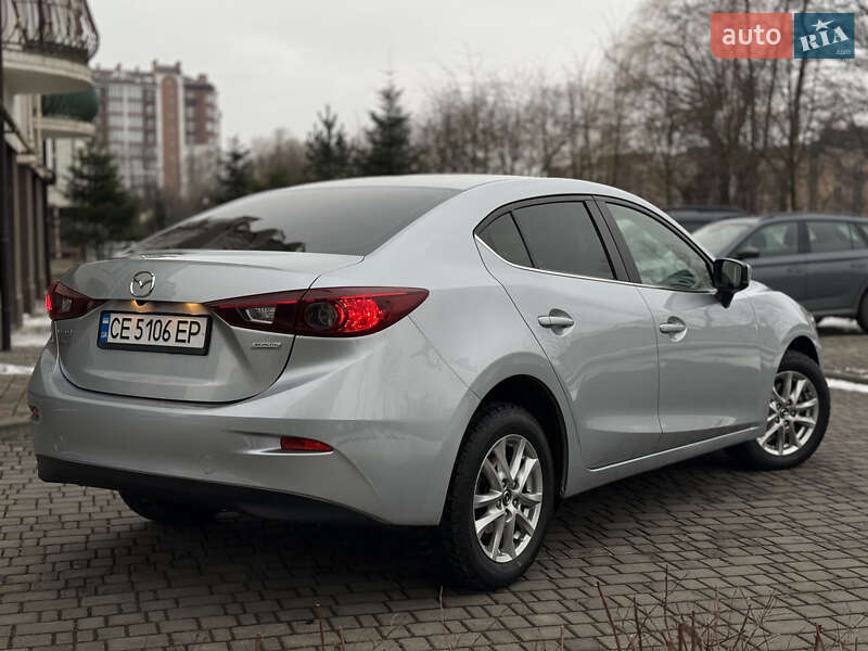 Седан Mazda 3 2018 в Івано-Франківську