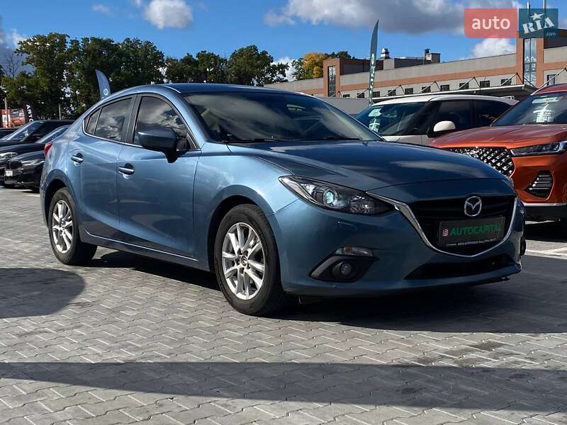 Седан Mazda 3 2014 в Киеве