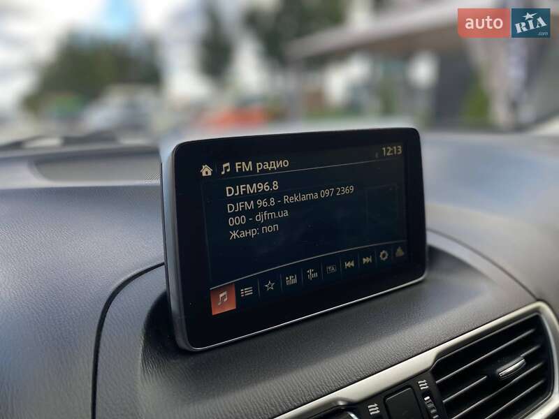 Седан Mazda 3 2014 в Киеве