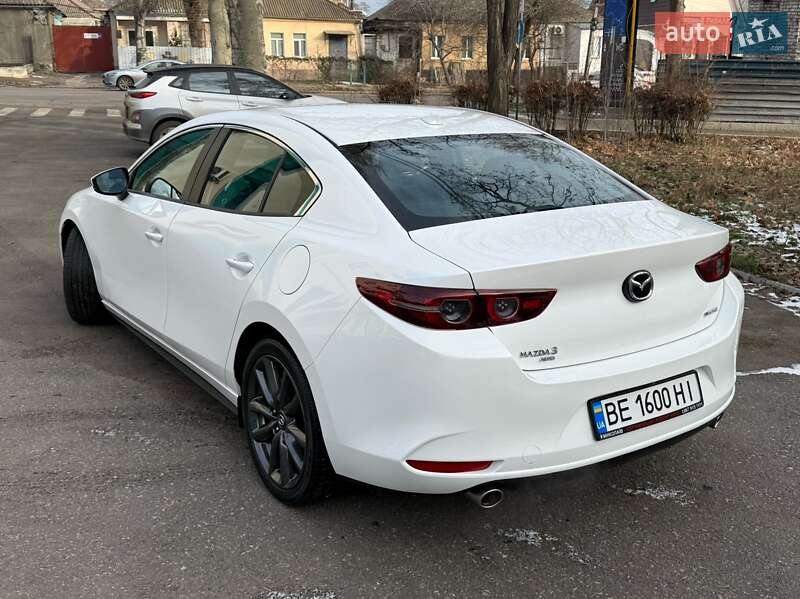 Седан Mazda 3 2019 в Николаеве