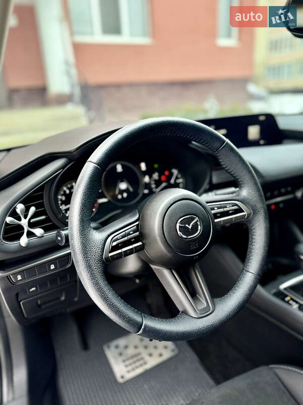 Седан Mazda 3 2020 в Черновцах