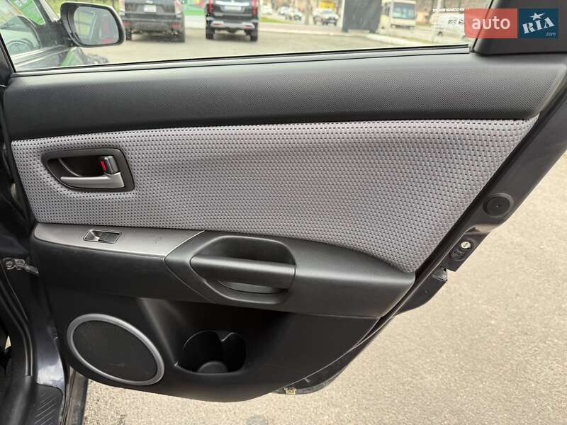 Хэтчбек Mazda 3 2007 в Одессе