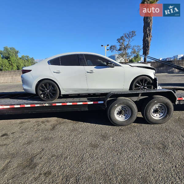 Седан Mazda 3 2024 в Запоріжжі