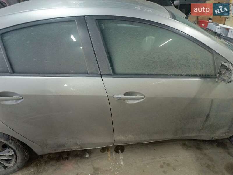 Седан Mazda 3 2013 в Одессе