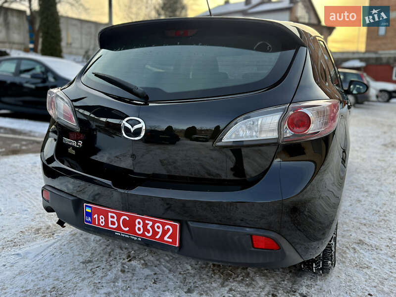 Хэтчбек Mazda 3 2010 в Ровно