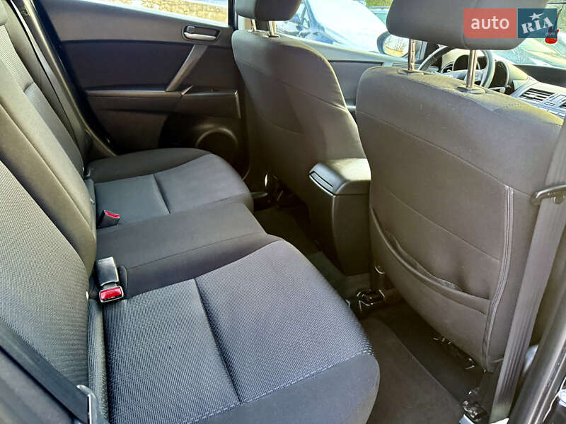 Хэтчбек Mazda 3 2010 в Ровно