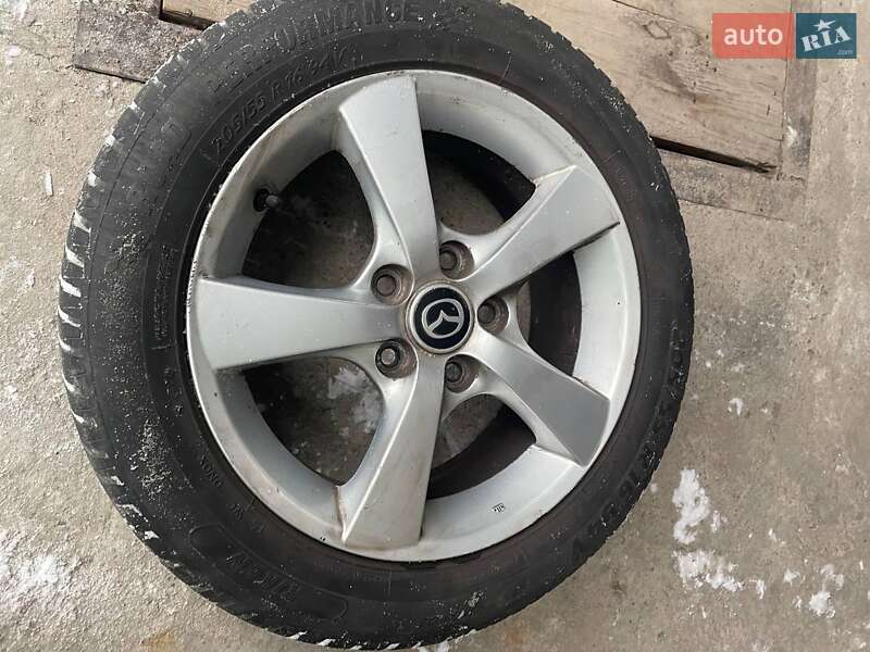 Хэтчбек Mazda 3 2006 в Днепре