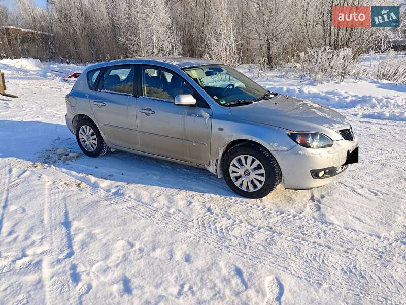 Хэтчбек Mazda 3 2006 в Сарнах