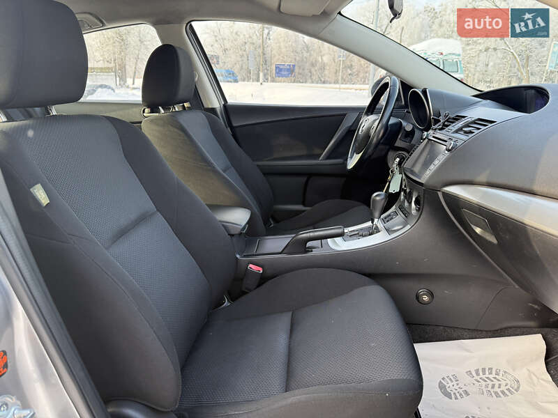 Седан Mazda 3 2010 в Житомире