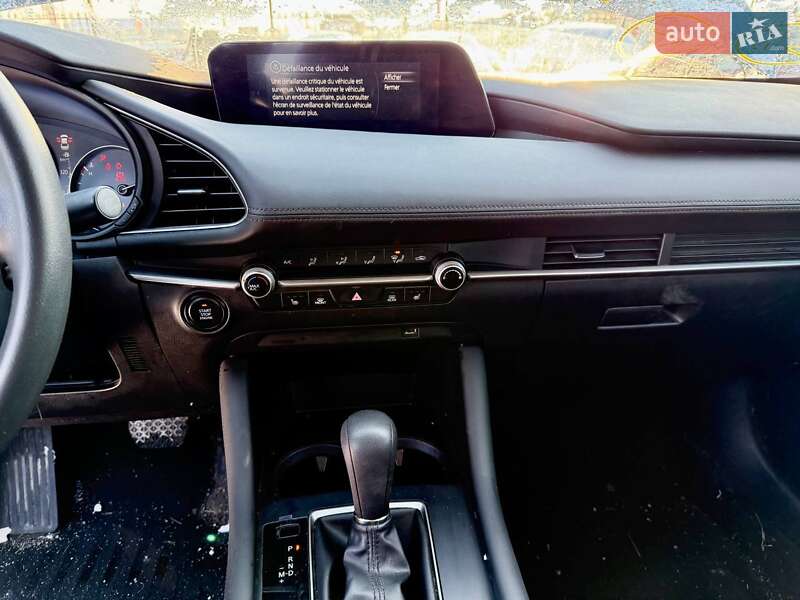 Седан Mazda 3 2019 в Киеве