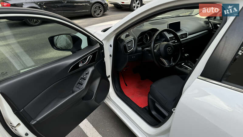 Хетчбек Mazda 3 2015 в Києві