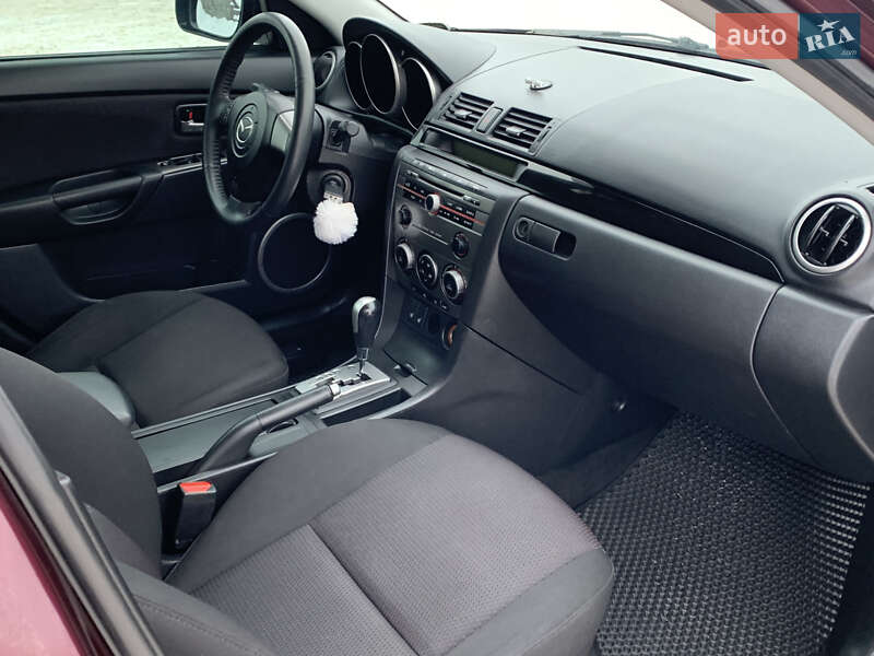 Хетчбек Mazda 3 2007 в Рівному