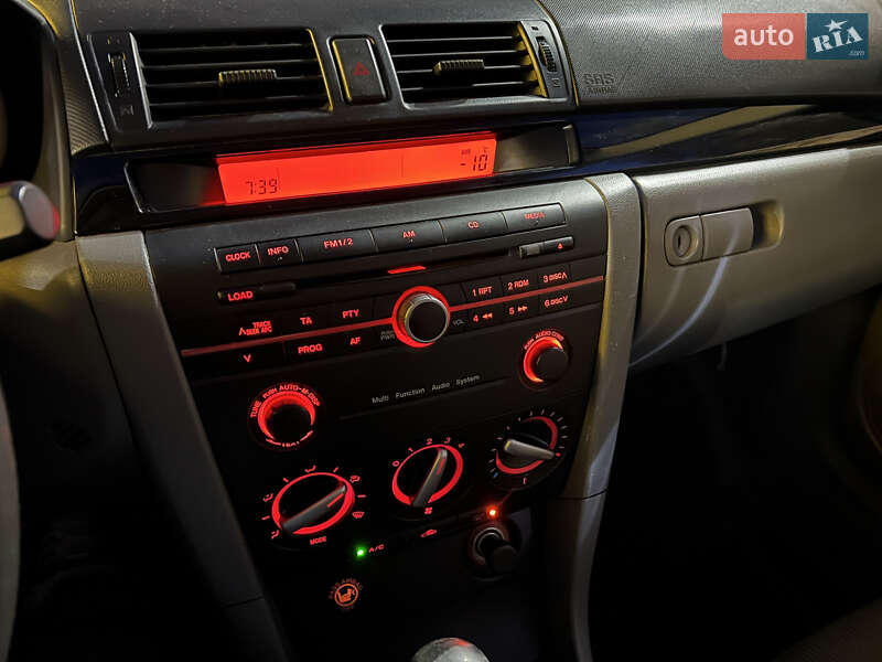 Седан Mazda 3 2007 в Киеве