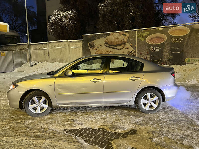 Седан Mazda 3 2007 в Киеве