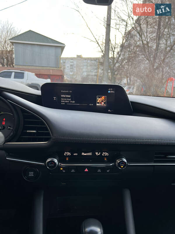 Седан Mazda 3 2018 в Миколаєві
