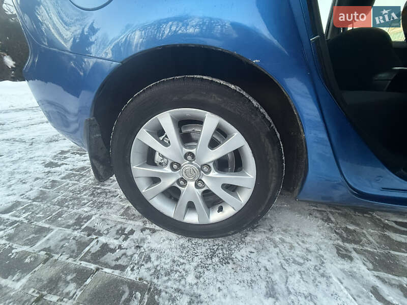 Седан Mazda 3 2006 в Львові