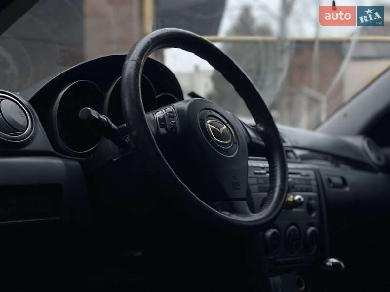 Седан Mazda 3 2007 в Львові