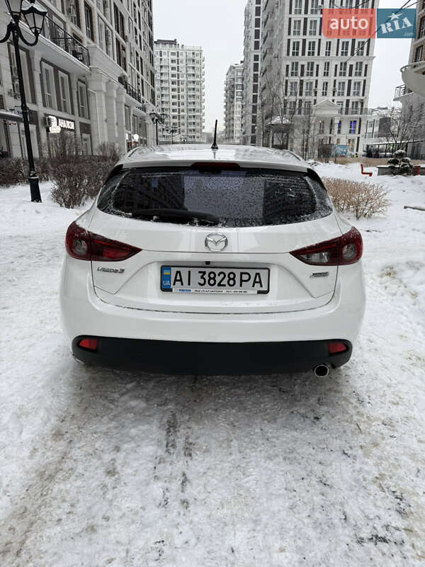 Хэтчбек Mazda 3 2013 в Киеве