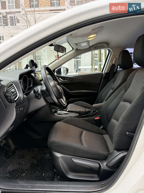 Хэтчбек Mazda 3 2013 в Киеве