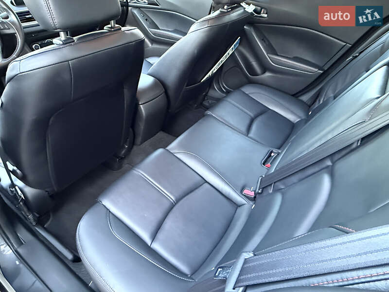 Седан Mazda 3 2014 в Одессе