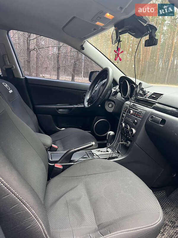Хетчбек Mazda 3 2006 в Житомирі