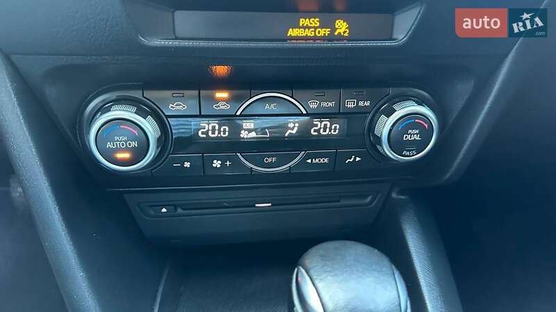 Хетчбек Mazda 3 2014 в Кременчуці